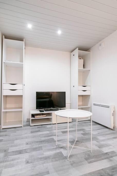Appartement Le Jutini Caunes-Minervois Bagian luar foto