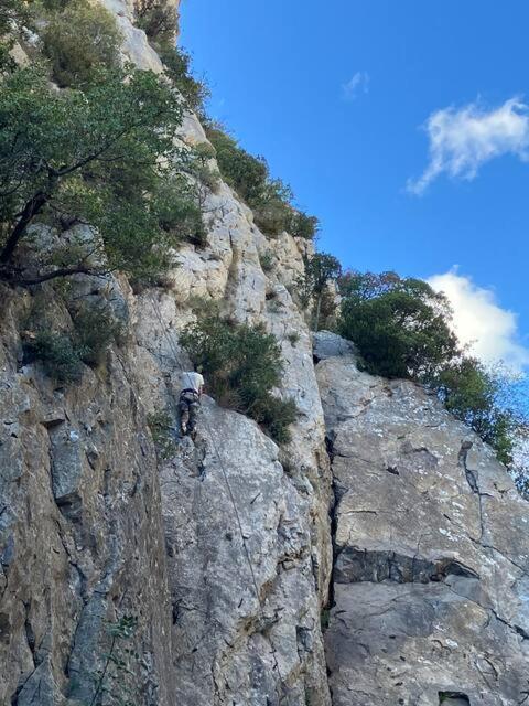Appartement Le Jutini Caunes-Minervois Bagian luar foto